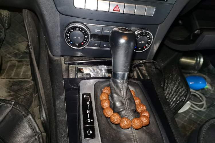 Used Mercedes-Benz C-Class 2013 C 180 Classic Grand Edition Gear Lever