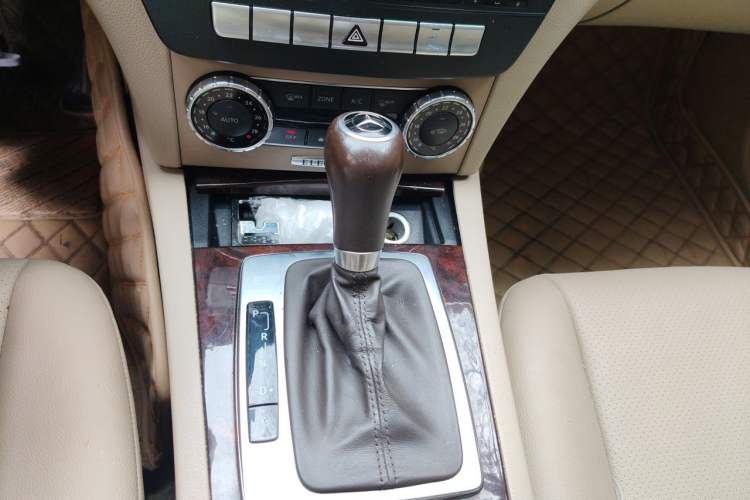Used Mercedes-Benz C-Class 2013 C 260 CGI Elegant Model Gear Lever