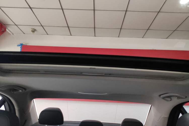 Used Mercedes-Benz C-Class 2013 C 180 Classic Grand Edition Headliner