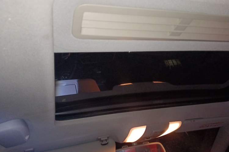 Used Mercedes-Benz C-Class 2013 C 180 CGI Classic Headliner