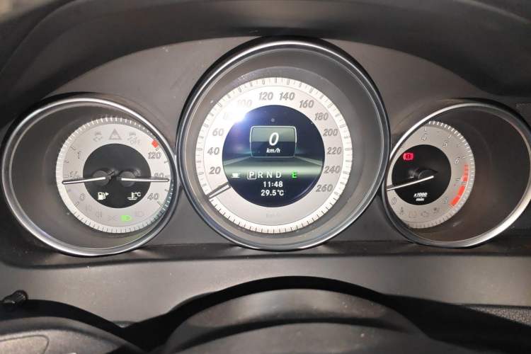 Used Mercedes-Benz C-Class 2013 C 260 CGI Fashion Model Instrument Cluster
