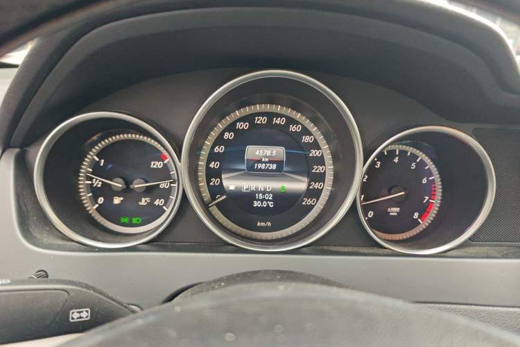 Used Mercedes-Benz C-Class 2013 C 180 Classic Grand Edition Instrument Cluster
