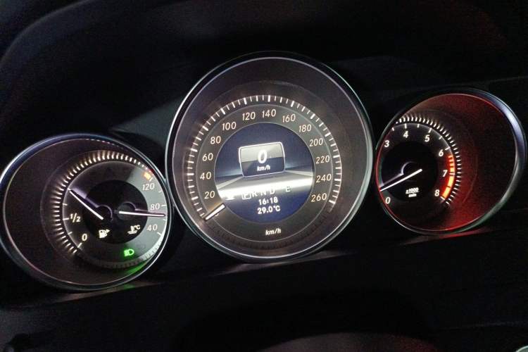 Used Mercedes-Benz C-Class 2013 C 300 Sport Grand Edition Instrument Cluster