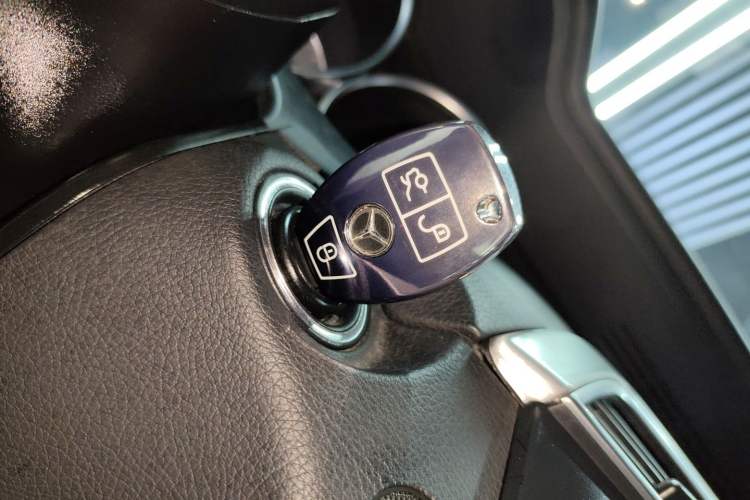 Used Mercedes-Benz C-Class 2013 C 180 Coupe Interior 1