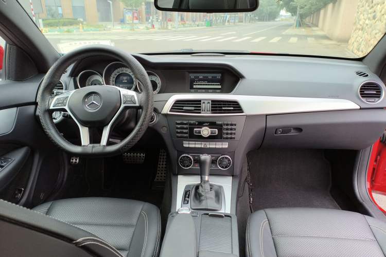 Used Mercedes-Benz C-Class 2013 C 180 Coupe Interior 3