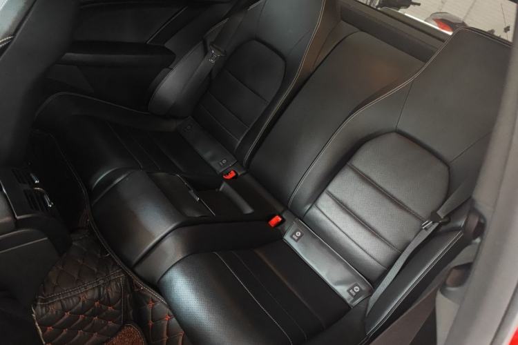 Used Mercedes-Benz C-Class 2013 C 180 Coupe Interior 4