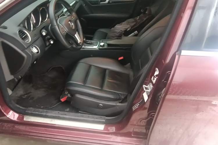 Used Mercedes-Benz C-Class 2013 C 260 CGI Fashion Model Left Front Seat