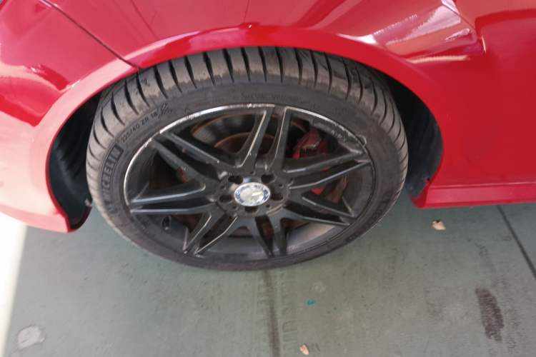 Used Mercedes-Benz C-Class 2013 C 300 Sport Grand Edition Left Front Wheel Hub