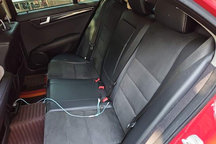 Used Mercedes-Benz C-Class 2013 C 260 Fashion Edition Grand Edition Left Rear Seat