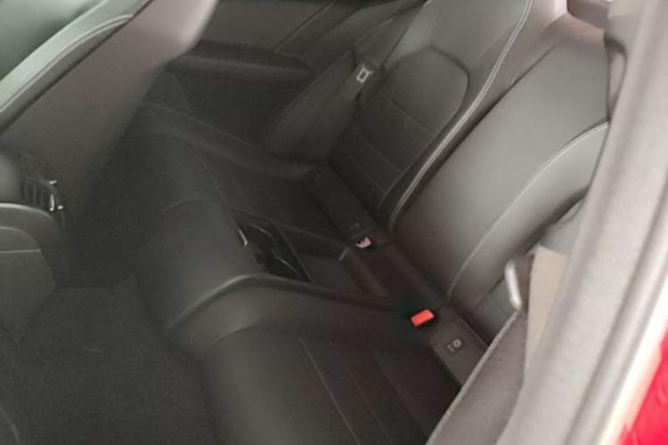 Used Mercedes-Benz C-Class 2013 C 180 Coupe Left Rear Seat