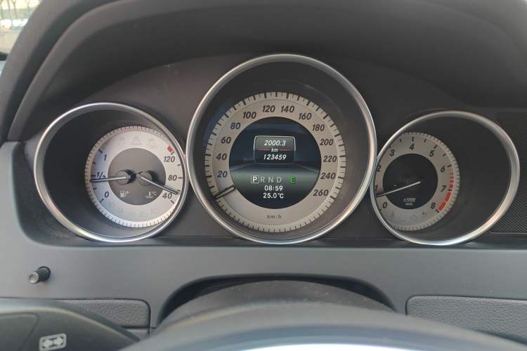 Used Mercedes-Benz C-Class 2013 C 300 Sport Grand Edition Odometer Close Up
