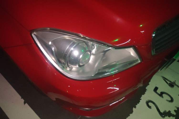 Used Mercedes-Benz C-Class 2013 C 180 CGI Classic Right Front Headlight