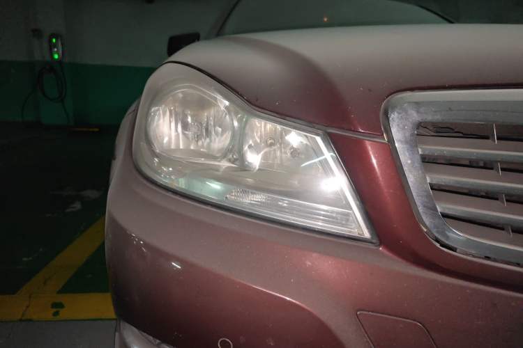 Used Mercedes-Benz C-Class 2013 C 260 CGI Elegant Model Right Front Headlight