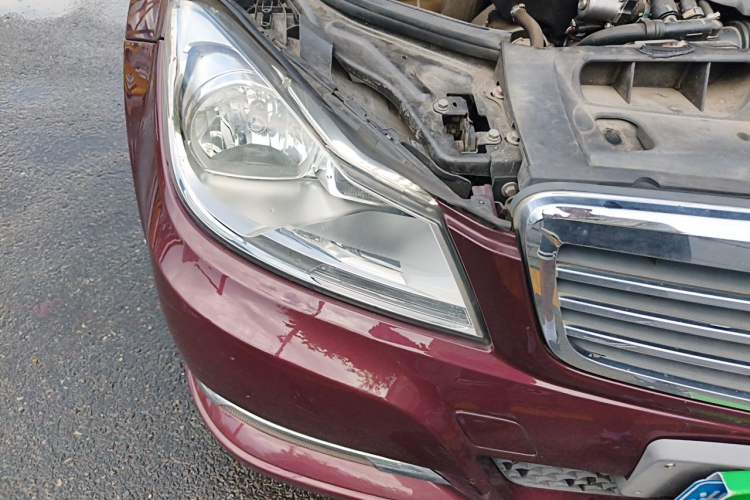 Used Mercedes-Benz C-Class 2013 C 180 CGI Classic Right Front Headlight