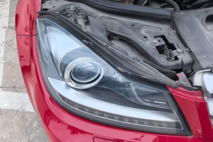 Used Mercedes-Benz C-Class 2013 C 260 CGI Fashion Model Right Front Headlight