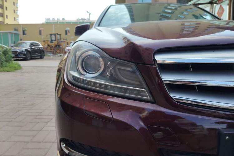 Used Mercedes-Benz C-Class 2013 C 260 CGI Fashion Model Right Front Headlight