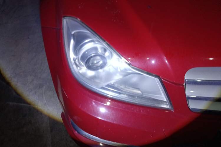 Used Mercedes-Benz C-Class 2013 C 180 CGI Classic Right Front Headlight