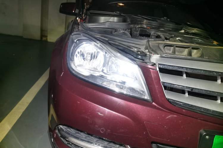 Used Mercedes-Benz C-Class 2013 C 260 CGI Elegant Model Right Front Headlight