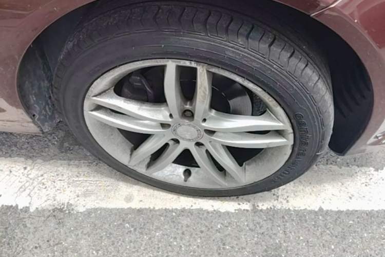 Used Mercedes-Benz C-Class 2013 C 260 CGI Fashion Model Right Front Wheel Hub
