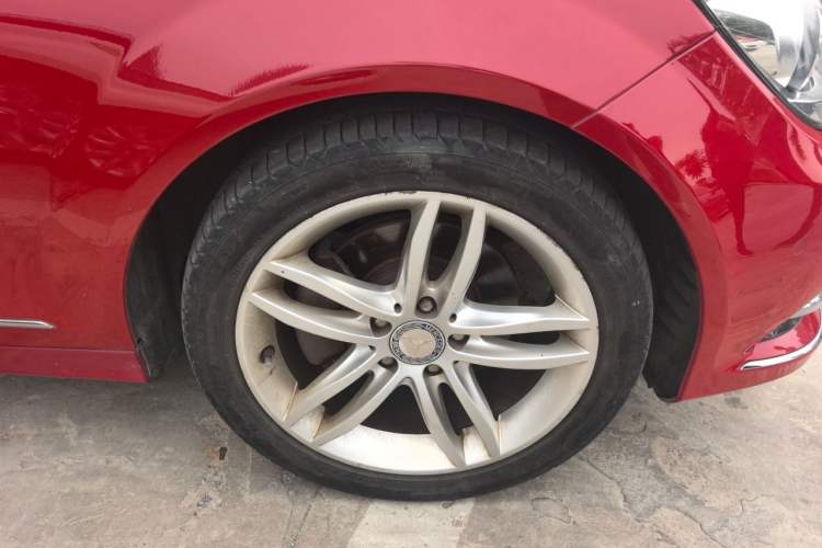 Used Mercedes-Benz C-Class 2013 C 260 CGI Fashion Model Right Front Wheel Hub