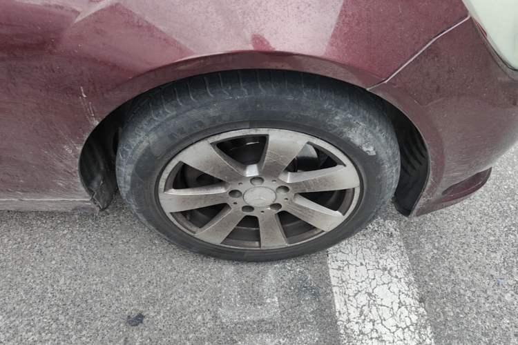 Used Mercedes-Benz C-Class 2013 C 180 CGI Classic Right Front Wheel Hub