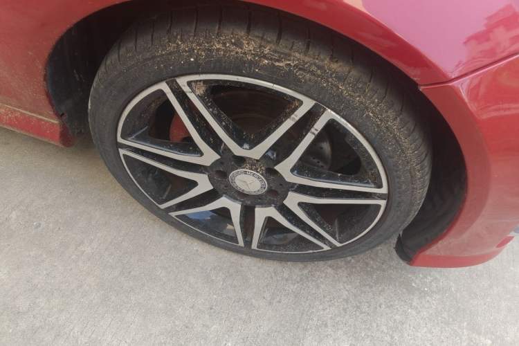 Used Mercedes-Benz C-Class 2013 C 300 Sport Grand Edition Right Front Wheel Hub