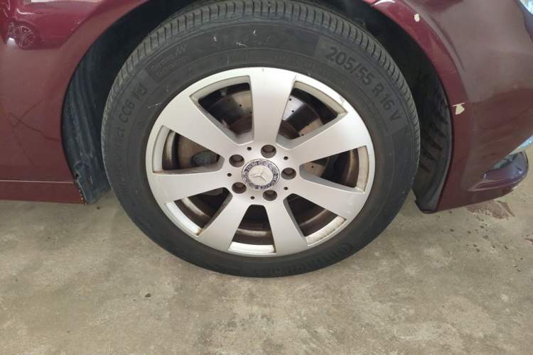 Used Mercedes-Benz C-Class 2013 C 180 CGI Classic Right Front Wheel Hub