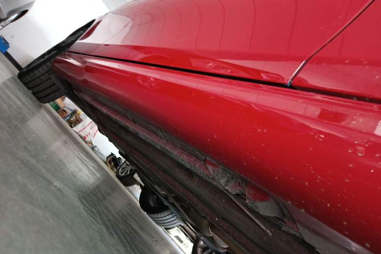 Used Mercedes-Benz C-Class 2013 C 300 Sport Grand Edition Right Side Sill