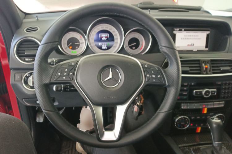 Used Mercedes-Benz C-Class 2013 C 300 Sport Grand Edition Steering Wheel
