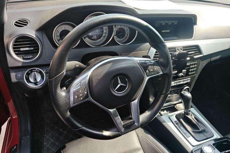 Used Mercedes-Benz C-Class 2013 C 180 Coupe Steering Wheel