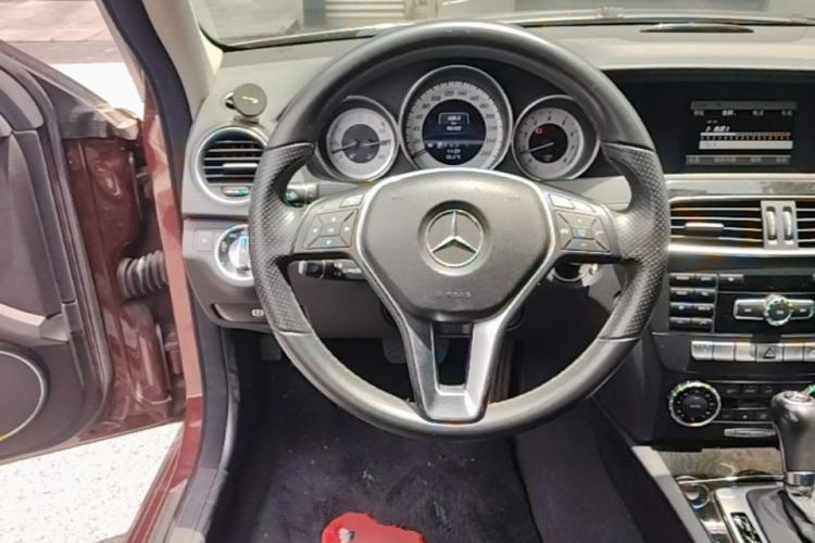 Used Mercedes-Benz C-Class 2013 C 260 CGI Fashion Model Steering Wheel