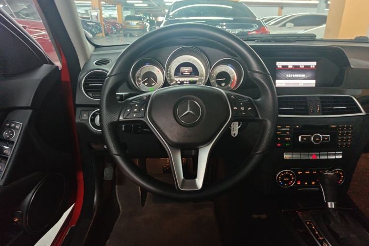 Used Mercedes-Benz C-Class 2013 C 260 CGI Fashion Model Steering Wheel