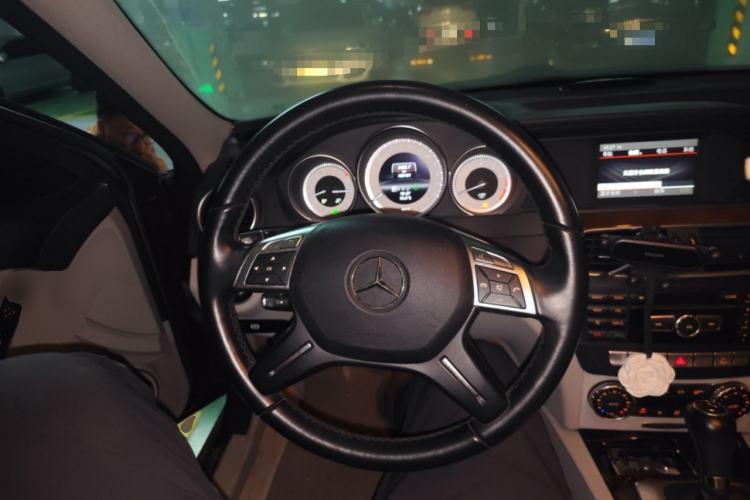 Used Mercedes-Benz C-Class 2013 C 260 CGI Elegant Model Steering Wheel