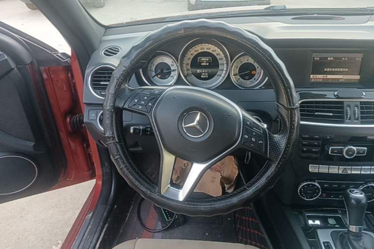 Used Mercedes-Benz C-Class 2013 C 260 Fashion Edition Grand Edition Steering Wheel