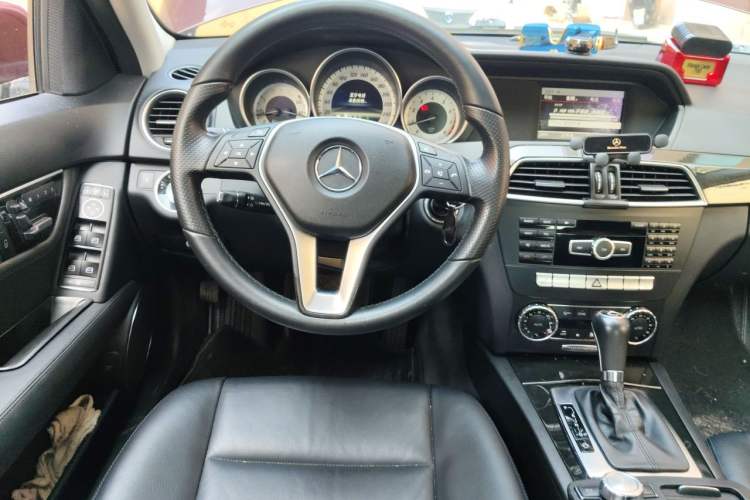 Used Mercedes-Benz C-Class 2013 C 260 CGI Fashion Model Steering Wheel