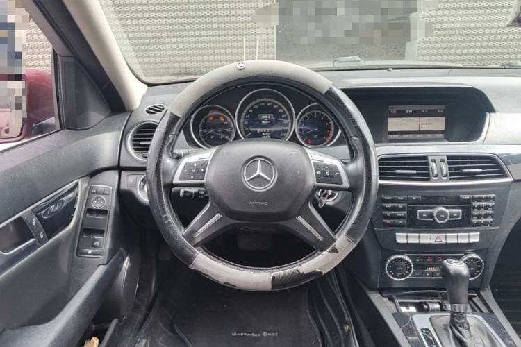 Used Mercedes-Benz C-Class 2013 C 180 CGI Classic Steering Wheel