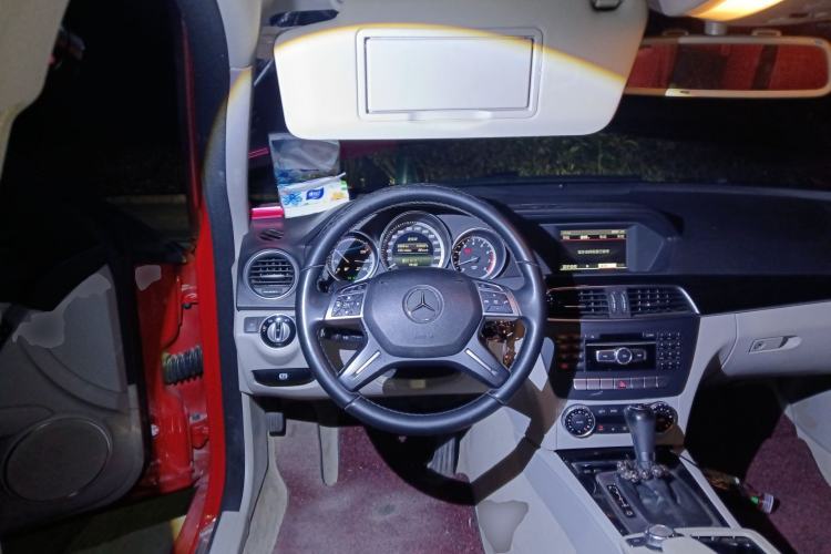 Used Mercedes-Benz C-Class 2013 C 180 CGI Classic Steering Wheel