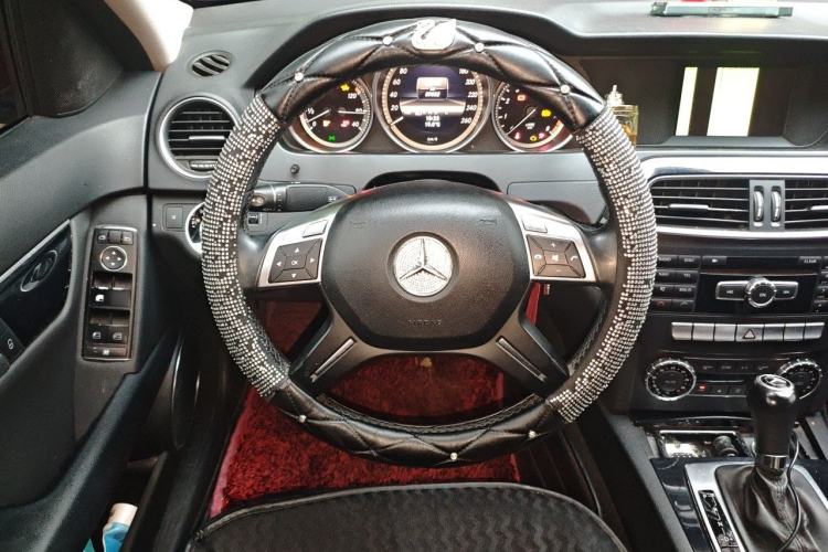 Used Mercedes-Benz C-Class 2013 C 180 CGI Classic Steering Wheel