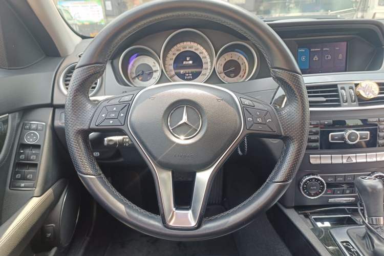 Used Mercedes-Benz C-Class 2013 C 260 CGI Fashion Model Steering Wheel