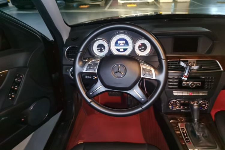 Used Mercedes-Benz C-Class 2013 C 260 CGI Elegant Model Steering Wheel