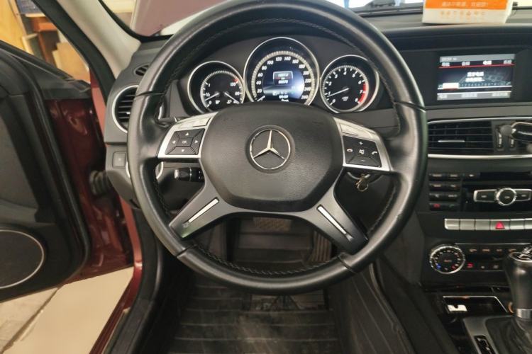 Used Mercedes-Benz C-Class 2013 C 180 CGI Classic Steering Wheel