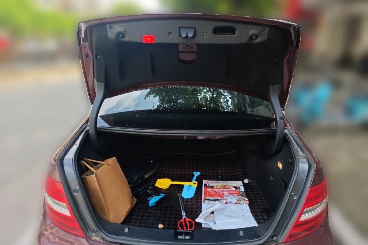 Used Mercedes-Benz C-Class 2013 C 260 CGI Fashion Model Trunk