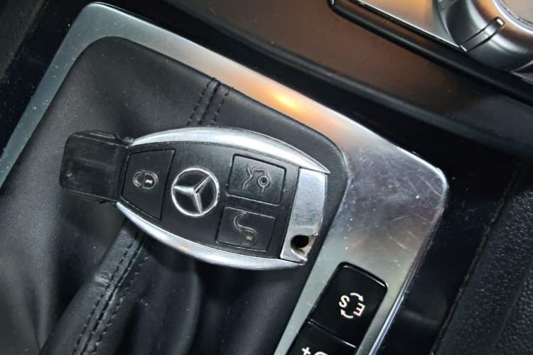 Used Mercedes-Benz C-Class 2013 C 180 CGI Classic Vehicle Key