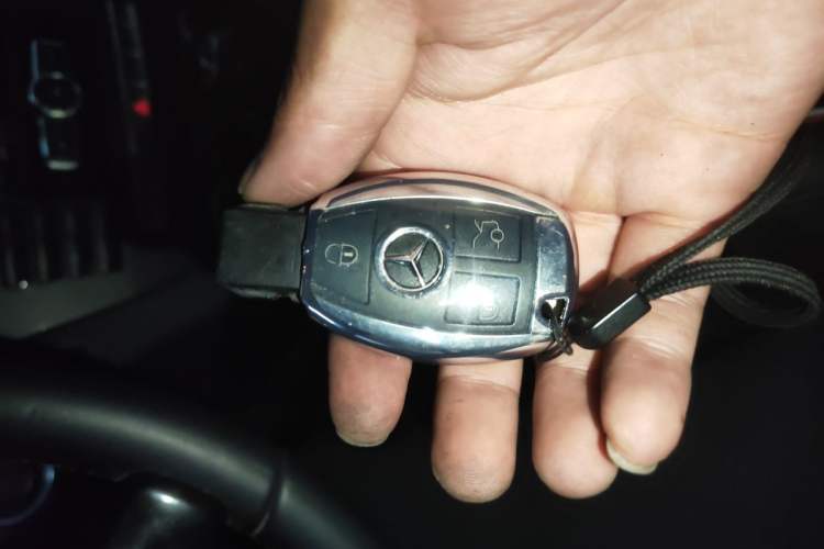 Used Mercedes-Benz C-Class 2013 C 180 Classic Grand Edition Vehicle Key