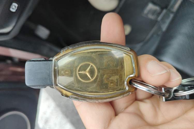 Used Mercedes-Benz C-Class 2013 C 180 CGI Classic Vehicle Key