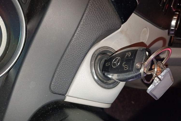 Used Mercedes-Benz C-Class 2013 C 180 CGI Classic Vehicle Key