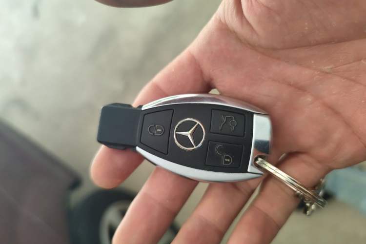 Used Mercedes-Benz C-Class 2013 C 180 CGI Classic Vehicle Key