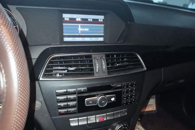 Used Mercedes-Benz C-Class 2013 C 180 Classic Grand Edition Audio And AC Panel
