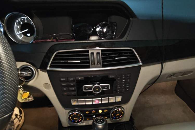 Used Mercedes-Benz C-Class 2013 C 260 Elegant Grand Edition Audio And AC Panel