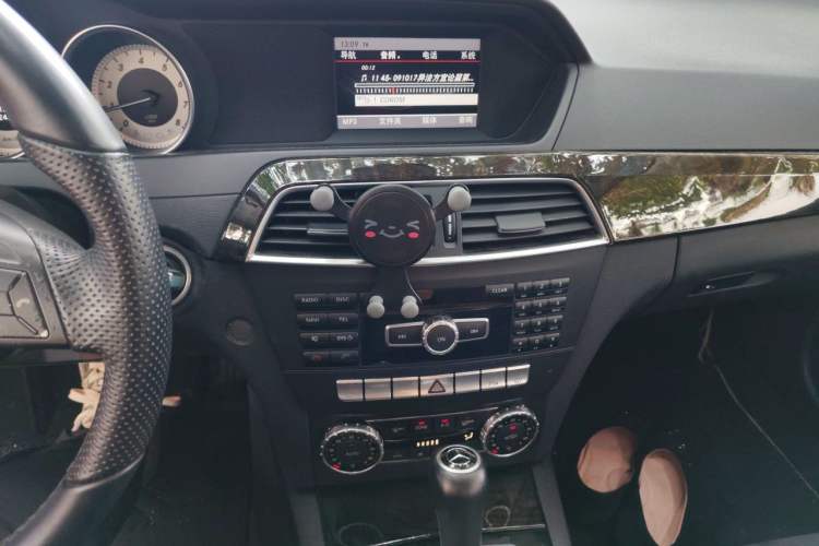 Used Mercedes-Benz C-Class 2013 C 260 Fashion Edition Grand Edition Audio And AC Panel